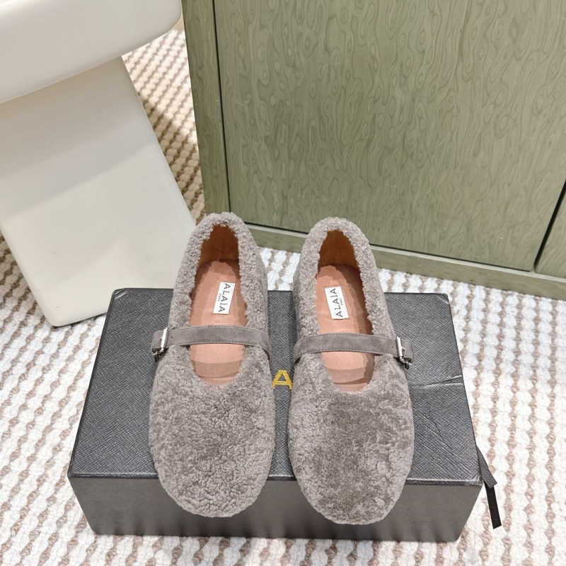Alaia Flat Shoes